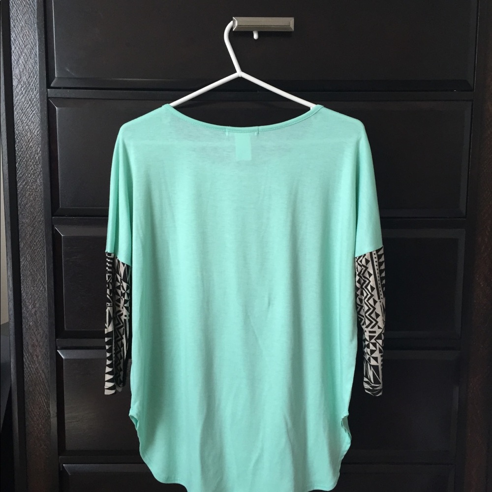 🎉HP 10/17🎉 ADDISON tribal top-Aqua - Picture 6 of 6